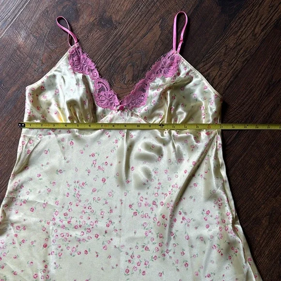 Oscar De La Renta Pink Label Floral Night Gown